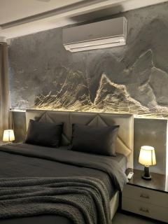 Obsidian , 1BHK , Self Check IN , Gulberg MM ALAM - 3