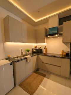 Obsidian , 1BHK , Self Check IN , Gulberg MM ALAM - 2