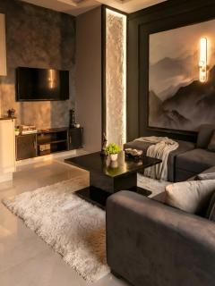 Obsidian , 1BHK , Self Check IN , Gulberg MM ALAM - 1