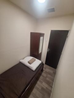 Cozy Single Bed Partition near Ajman beach - 8