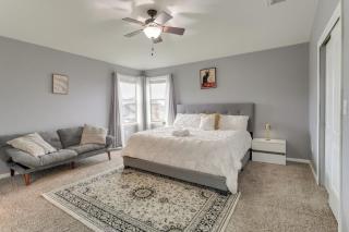 Spacious 4BR Home, Fast WiFi, Parking, Less than 15 mins from Austin - 2