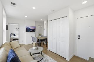 Carriage House Stylish 1BR Retreat - 5