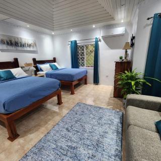 Dr Doc's Rose Garden Retreat - 8