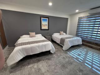 Steps from the Historic Center & Malecón - 3