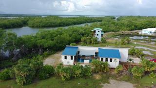 Sunset Oasis Waterfront - 9