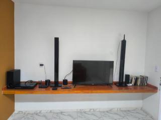 Casa ideal 6 quatros sendo 4 suítes 2 km do centro - 1