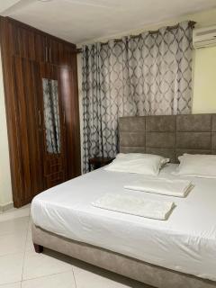 2 bedroom apartment in Kumasi - 3