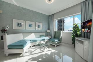 Burj Khalifa view - 2 BR apartment in Downtown - 8