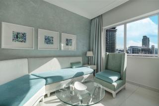 Burj Khalifa view - 2 BR apartment in Downtown - 7