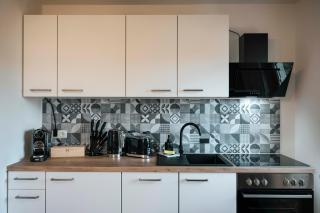 Altbau-Charme & Bergblick I Stylisches 75qm Juwel mit 2 Balkonen und Parkplatz - 4