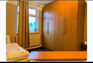 Lagos, spacious comfortable bedroom ideal for solo travellers work stays or visiting family locally - 6