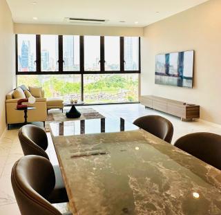 Metropole The Crest Thủ Thiêm Apartment by Atria - 2