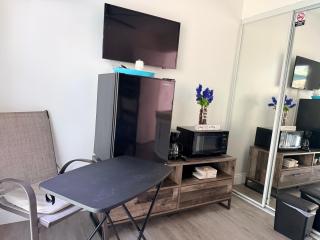 Dos alcobas, entrada independiente - 1