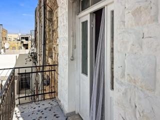 Downtown Haifa authentic house best location - 4