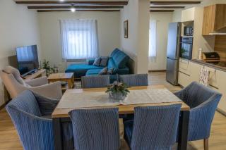 Kuća za odmor Back to Bašić - 0