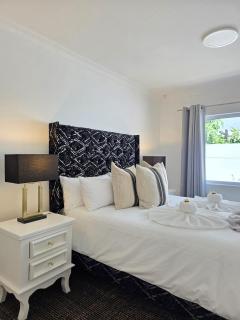 White Cottage Guesthouse - 5