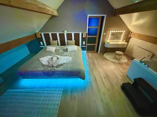 L'ESCALE SECRETE -- SPA et Salle cinéma 4K -- - 8