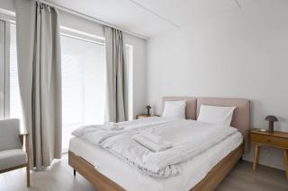 Urban Executive Suite - 3BDR - Sauna - Free Parking - 9