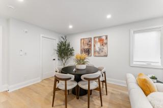 Luxury - 2 BR - 2 Beds - Stylish - New Build Downtown - 5