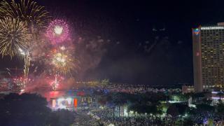 Luxury Building with Ocean Views in Downtown - 8