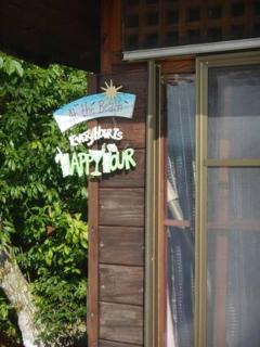 Beached Bungalow Overlooking the Pacific Ocean - 9