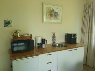 Lily Pad Apartment - 1