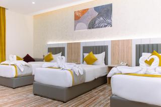 Diamond Corners Hotel - 8