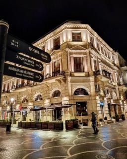 Centrally Located Hotel - 9