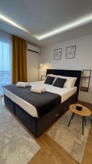 Skyline Panorama - 8