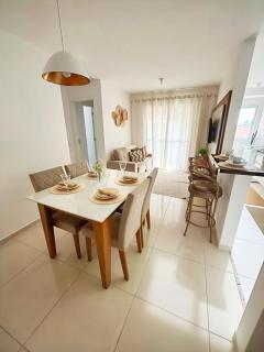 Apto 2 Quartos com AR, Piscina e Varanda Pertinho da Praia de Aruana - 0