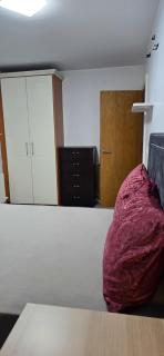 3 Bed Bedroom Apartment near Dundrum-Sandyford - 3