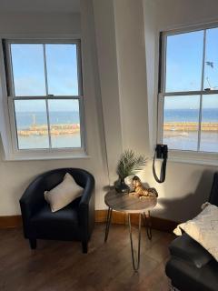 The Imperial Beachfront Penthouse Suite - 3