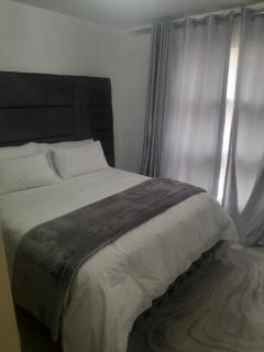 2 bedroom appartment to let - 6