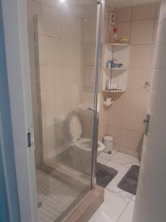 2 bedroom appartment to let - 4