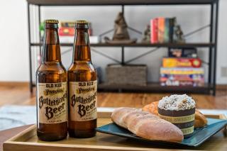 Magical Retreat at the Enchanted Vashon Castle - 2