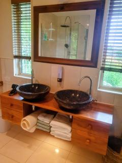 Lily Pad Apartment - 1