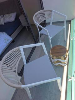 Sea'Amore - Modern & Luxury Apartment - 7mins walk to Flic en Flac Beach - Covered Parking - WiFi - Easy Living & Self Catering with Premium Amenities - 3