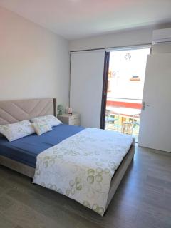 Sea'Amore - Modern & Luxury Apartment - 7mins walk to Flic en Flac Beach - Covered Parking - WiFi - Easy Living & Self Catering with Premium Amenities - 6