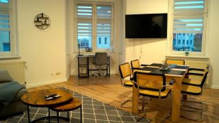 Gemütliche Wohnung direkt am Bahnhof perfekte Lage - 0