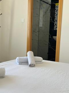 Sea View Apartment - 3 Bedrooms - Air Conditioned - 4