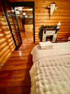 Olalla Farm Guest Stay & Cabin - 1