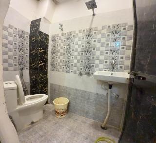 Krishna guest house - 4