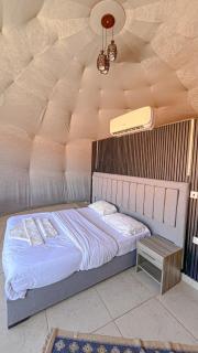 RUM NADINE LUXURY CAMP & Bubbles Hotel - 7