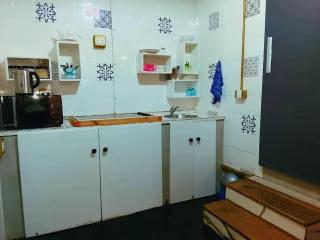 Hideout - Simple & Practical Bachelor Flat - 9