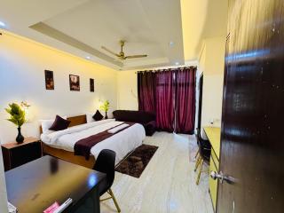 Hotel Oxygen Prime-Couple Friendly-Near Noida City Center Metro - 8