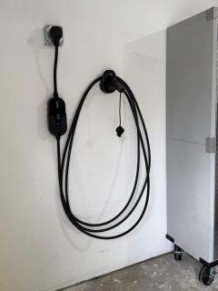 Lovely West Akron home with attached private garage - 9