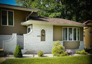 Lovely West Akron home with attached private garage - 3
