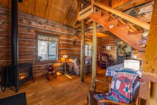 Quiet Log Cabin • Gazebo • Near River & Trails - 3