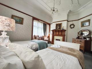 Hemsworth Estate - 7