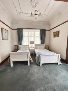 Hemsworth Estate - 8